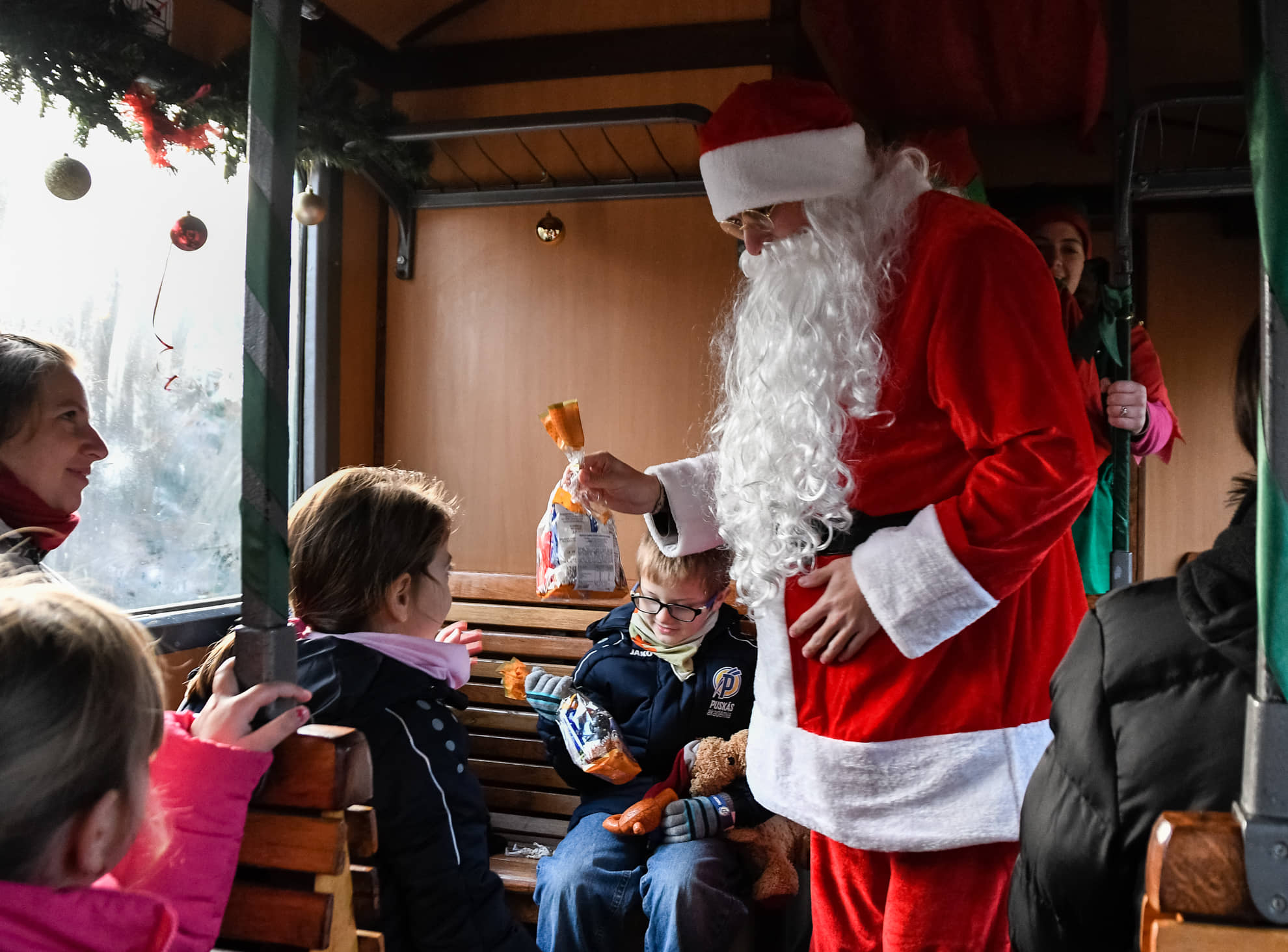 II. VÁL VÖLGYI MIKULÁSVONAT