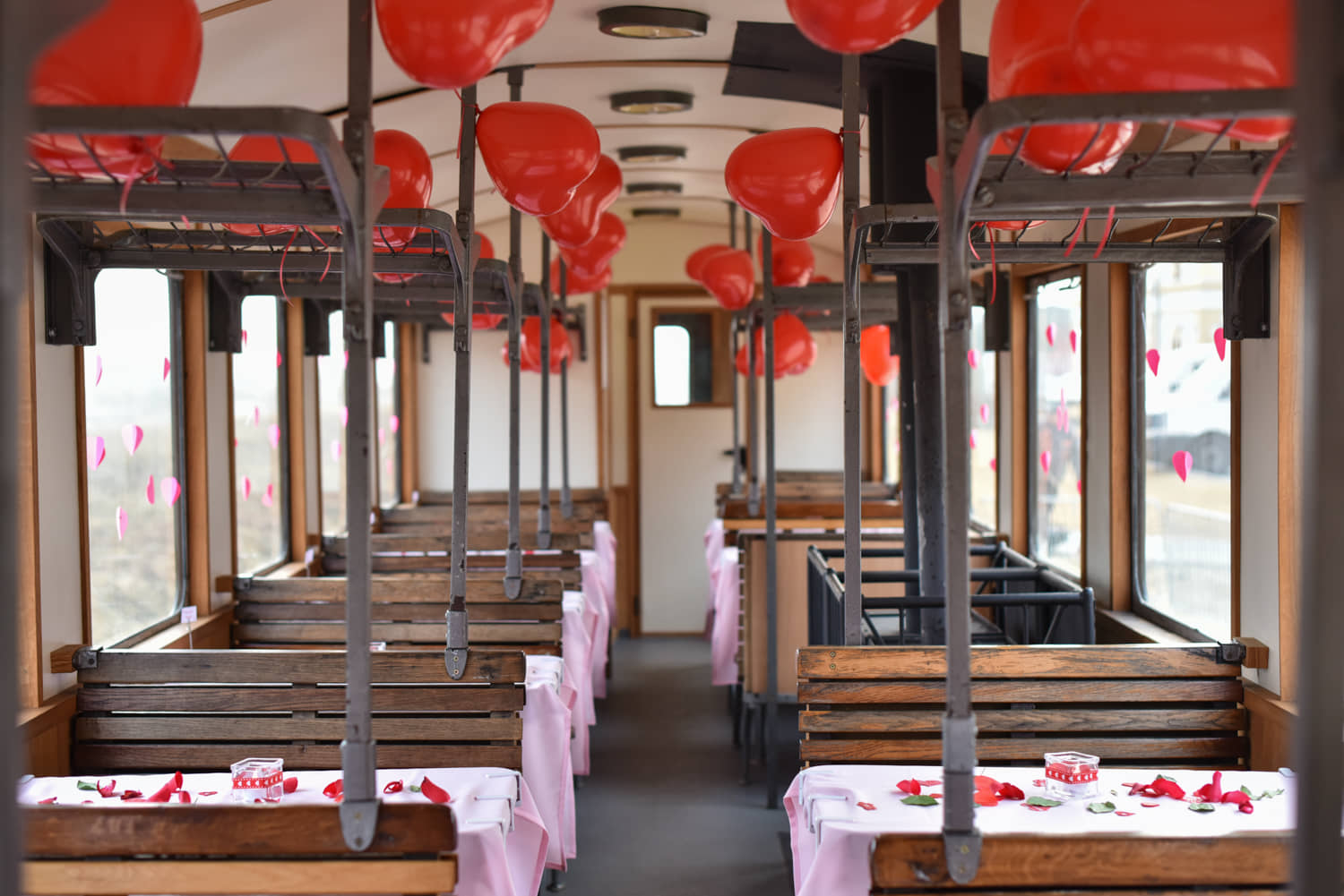 VALENTIN NAPI VONATOZÁS