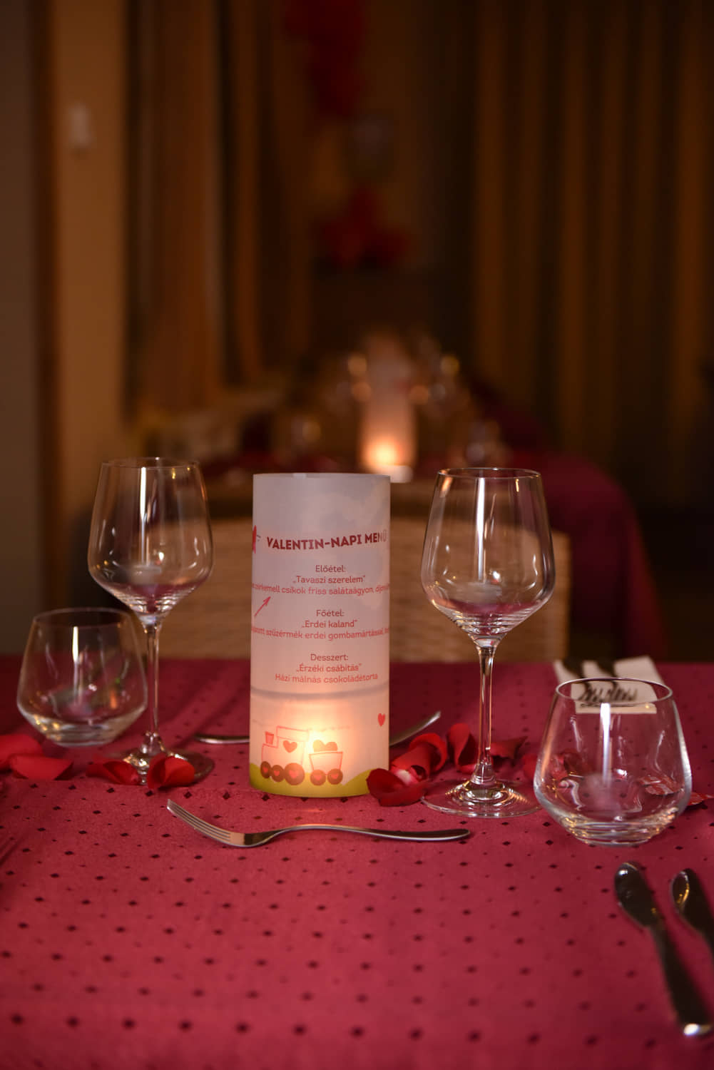 VALENTIN NAPI VONATOZÁS