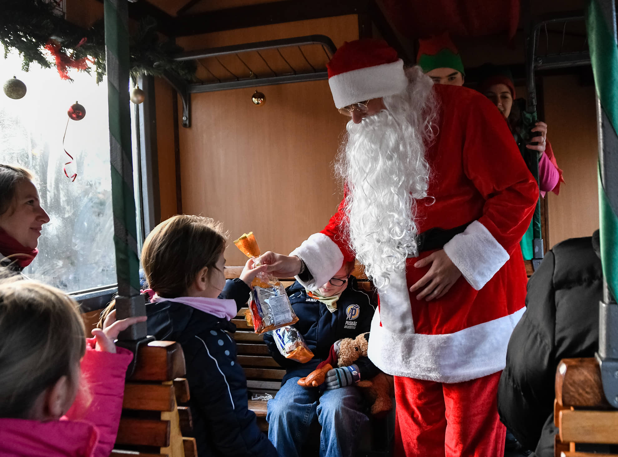 II. VÁL VÖLGYI MIKULÁSVONAT